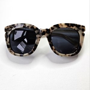 Pared Sunglasses Pools & Palms in Cookies & Cream NIB!